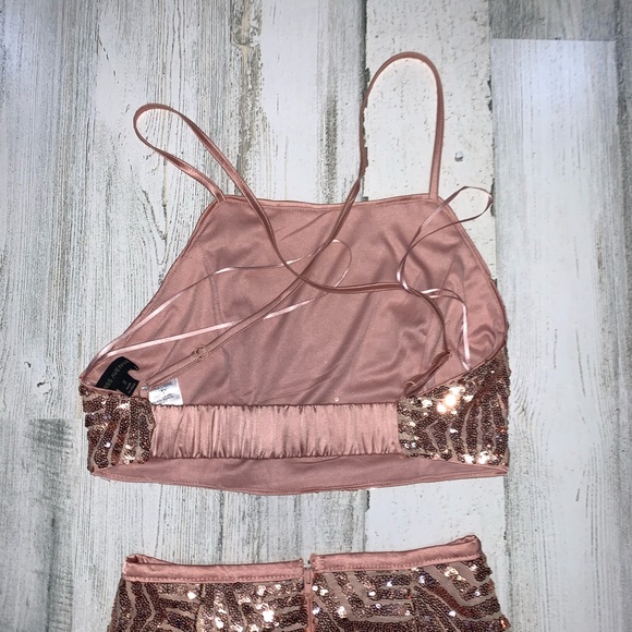 Agaci | NWT Sequin Crop Top w/ Skirt - Picture 8 of 9